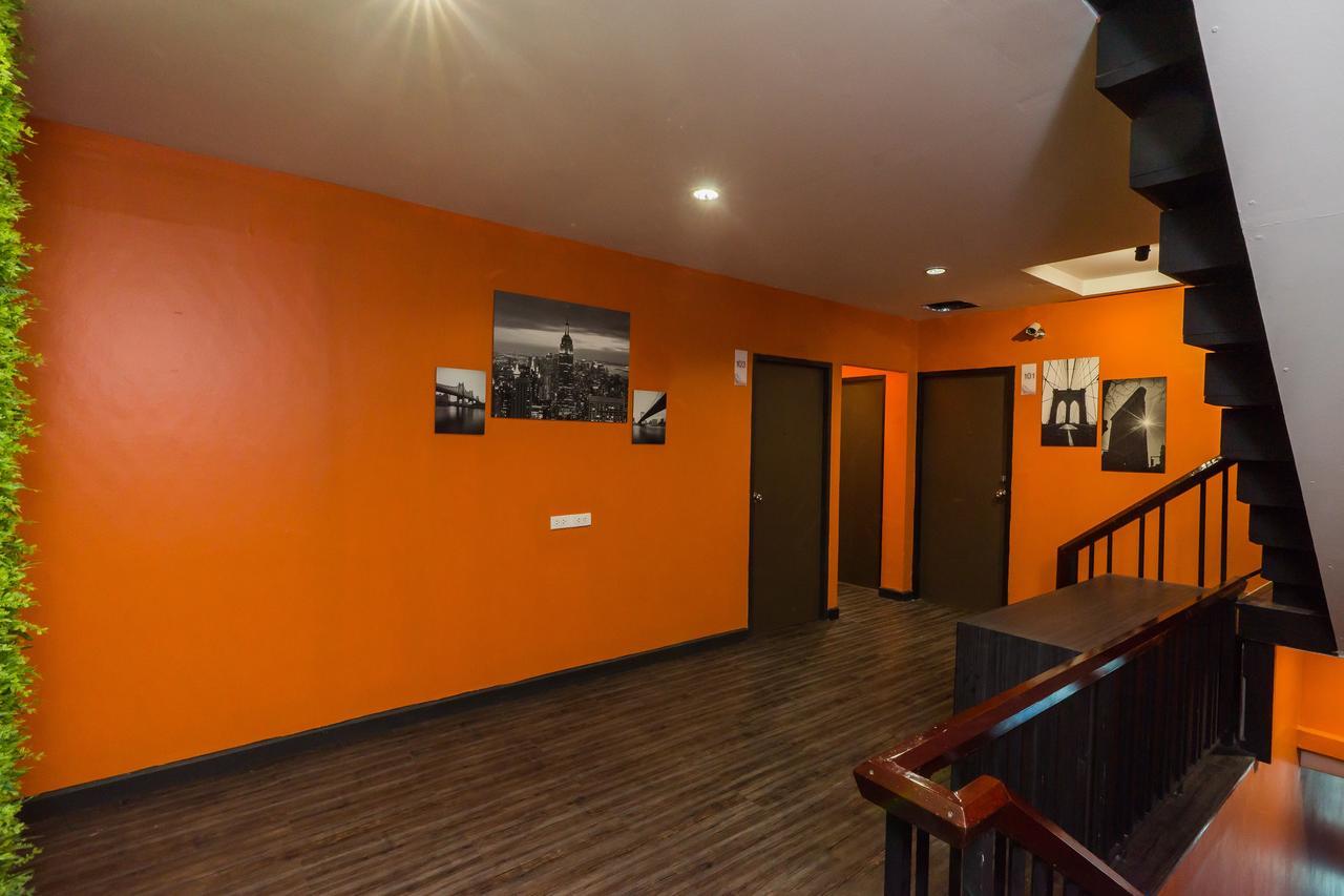 Hotel The Corner Ratchada Bangkok Esterno foto